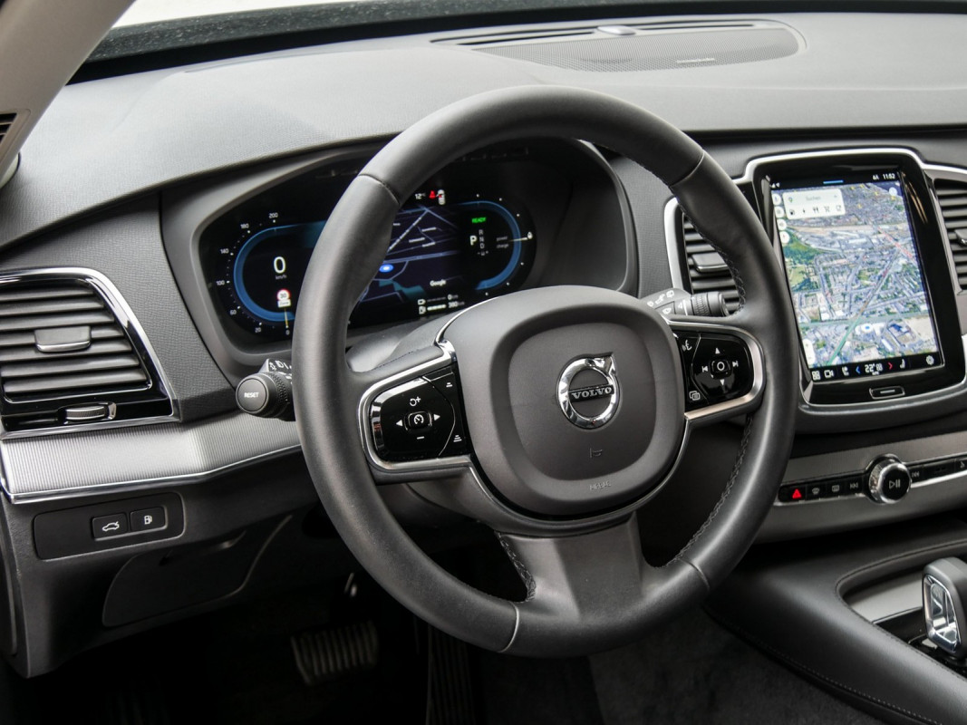 Volvo XC90 T8 Recharge AWD - SUV/Off-road - Schwarz - Gebrauchtwagen - Bild 10