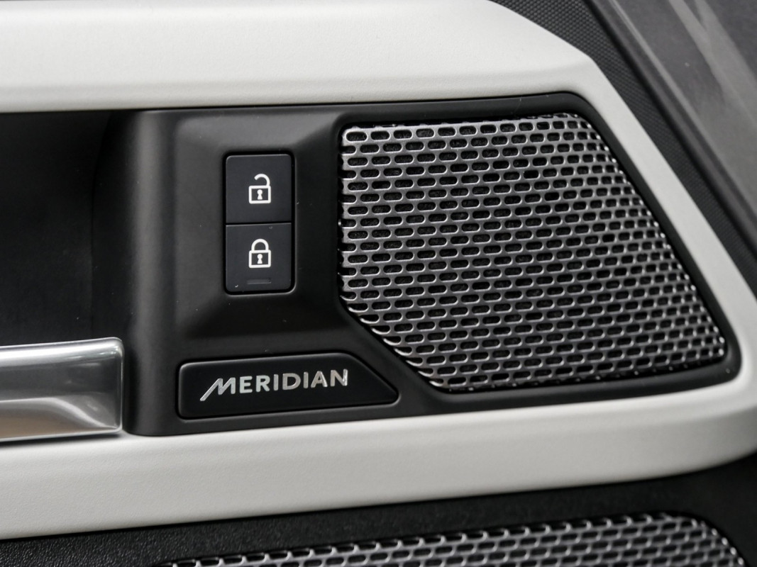 Land Rover Defender - SUV/Off-road - Grau - Gebrauchtwagen - Bild 13