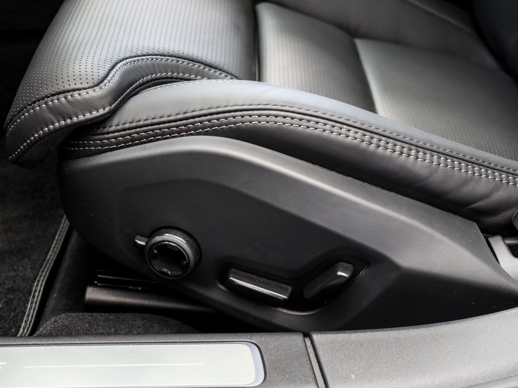 Volvo V90 Kombi - Kombi - Grau - Gebrauchtwagen - Bild 15