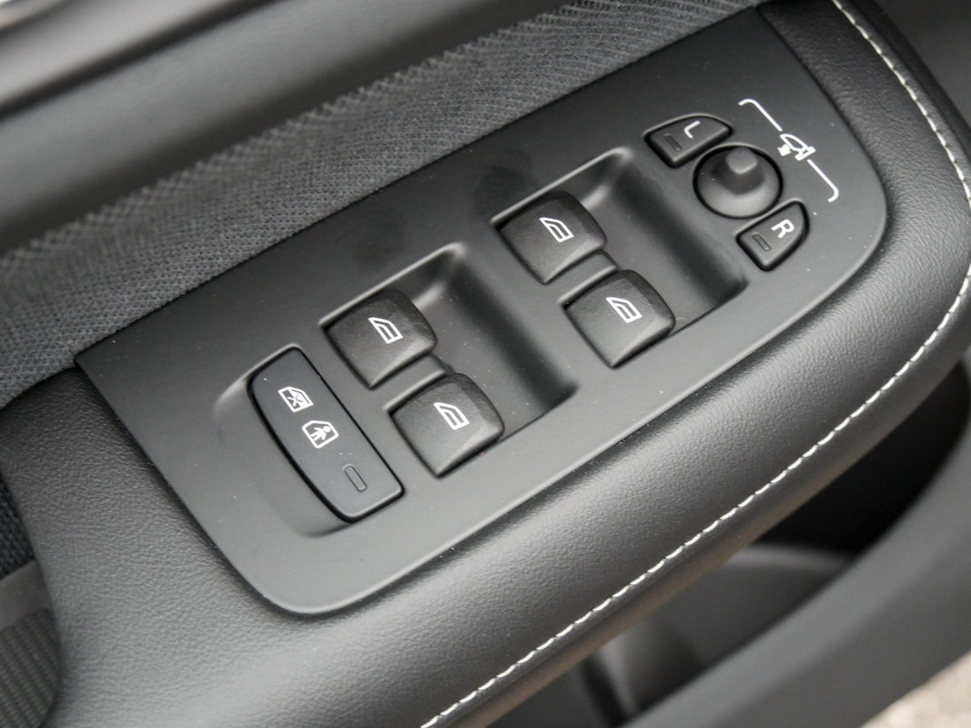 Volvo S60 B4 Benzin Mild-Hybrid - Limousine - Grau - Gebrauchtwagen - Bild 15