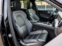 Volvo XC60 T6 Recharge Plug-In Hybrid - SUV/Off-road - Schwarz - Gebrauchtwagen - Bild 7