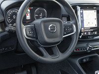 Volvo XC40 T5 Recharge Plug-In Hybrid - SUV/Off-road - Schwarz - Gebrauchtwagen - Bild 12