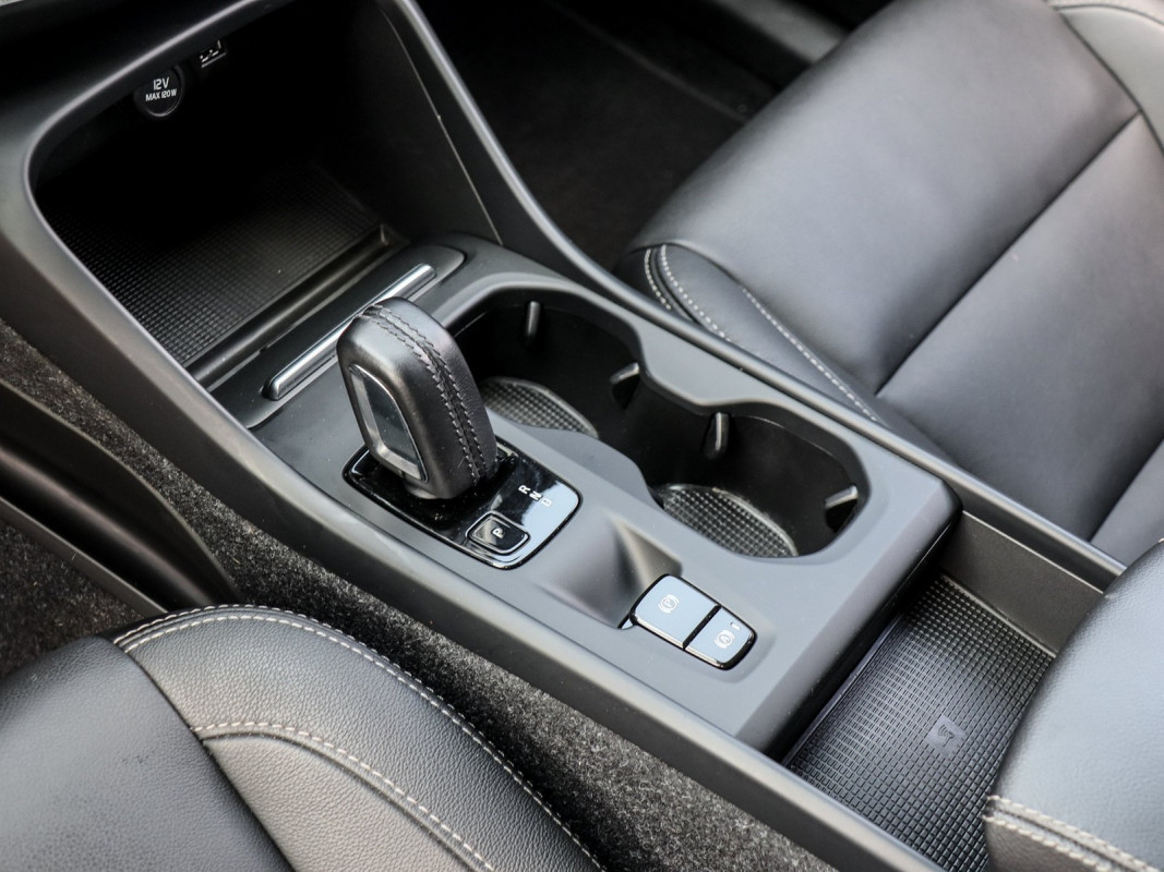 Volvo XC40 T4 Aut. - SUV/Off-road - Weiss - Gebrauchtwagen - Bild 11