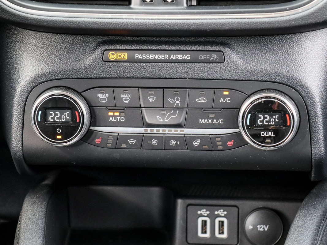 Ford Kuga - SUV/Off-road - Blau - Gebrauchtwagen - Bild 10