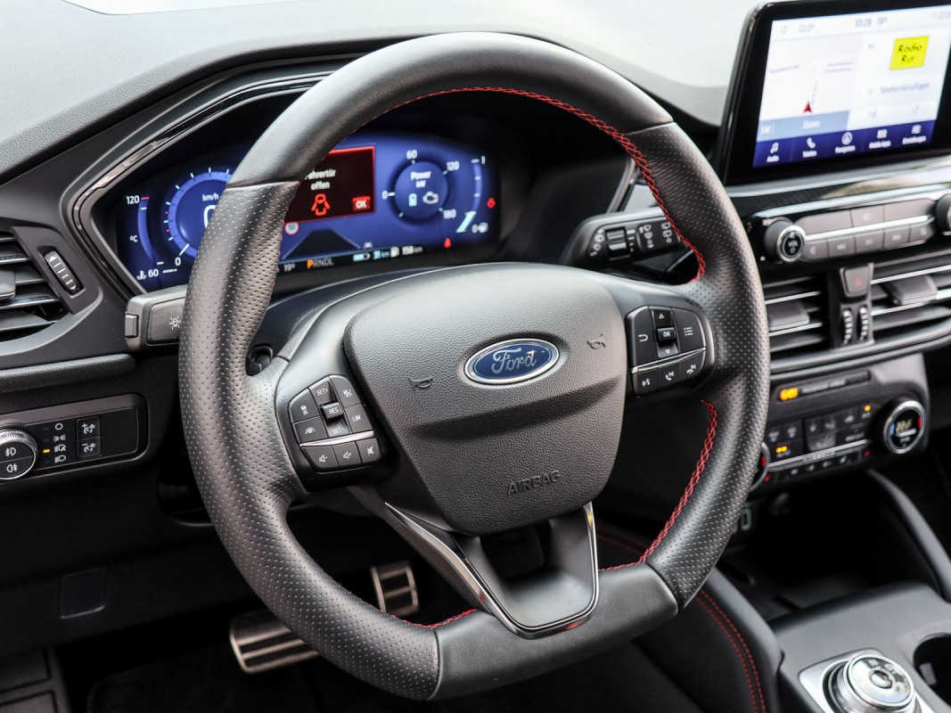 Ford Kuga - SUV/Off-road - Silber - Gebrauchtwagen - Bild 11