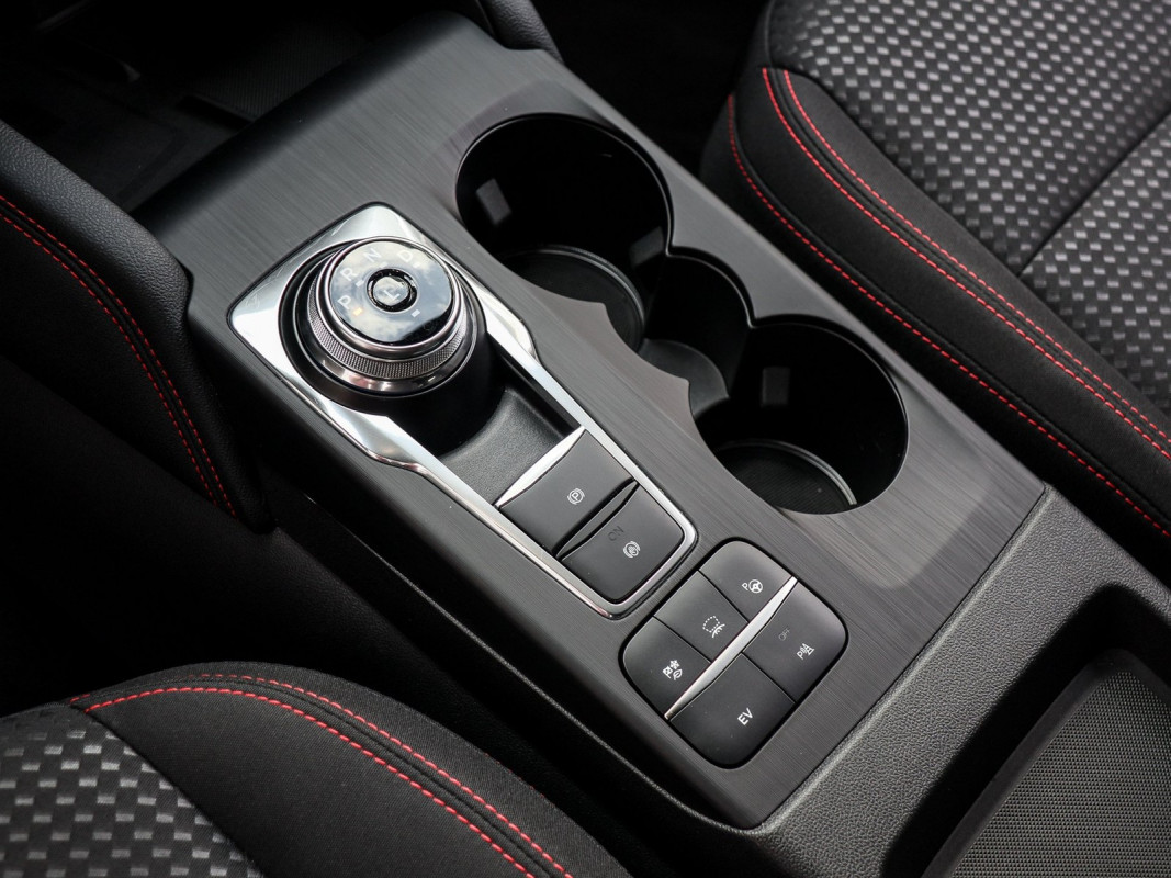 Ford Kuga - SUV/Off-road - Silber - Gebrauchtwagen - Bild 12