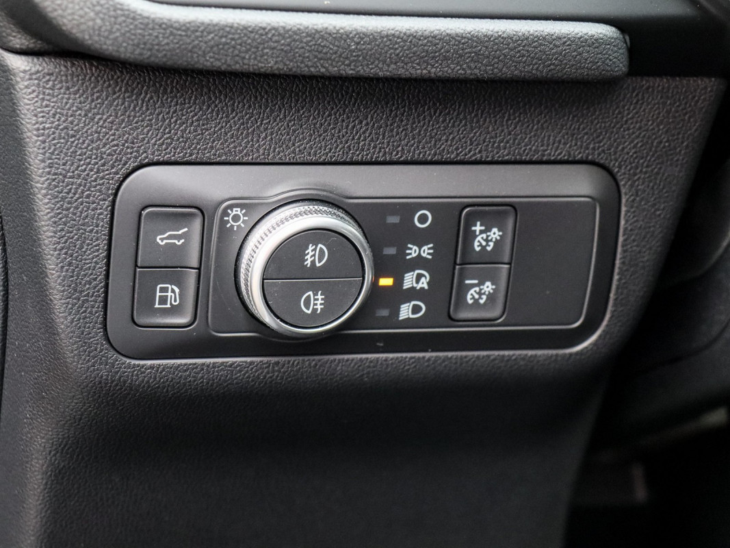 Ford Kuga - SUV/Off-road - Silber - Gebrauchtwagen - Bild 15