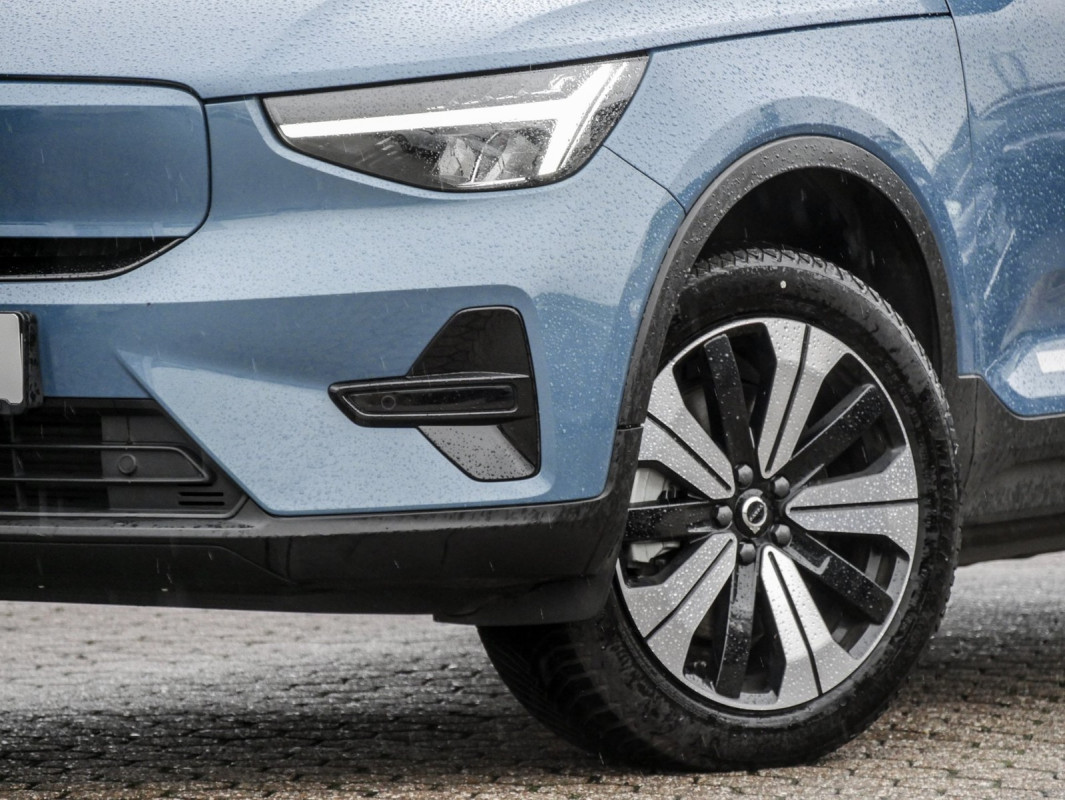 Volvo C40 Recharge Pure Electric Twin Plus AWD - SUV/Off-road - Blau - Gebrauchtwagen - Bild 6