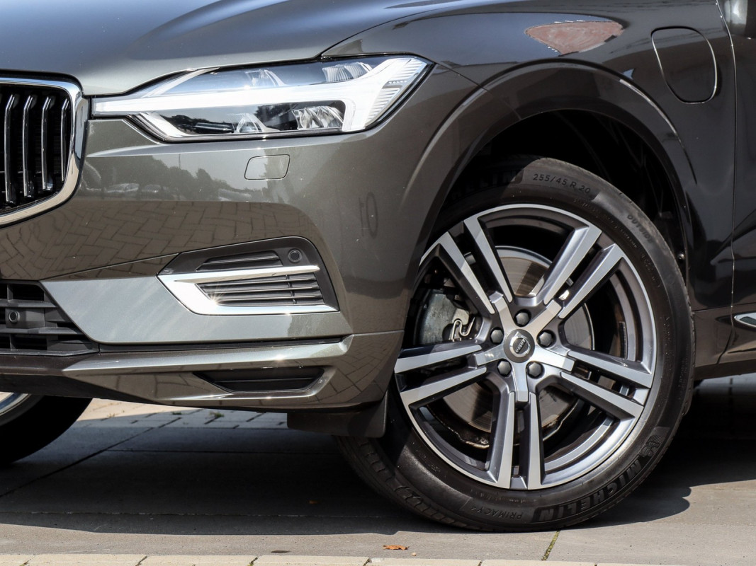 Volvo XC60 T8 AWD Recharge - SUV/Off-road - Grau - Gebrauchtwagen - Bild 6