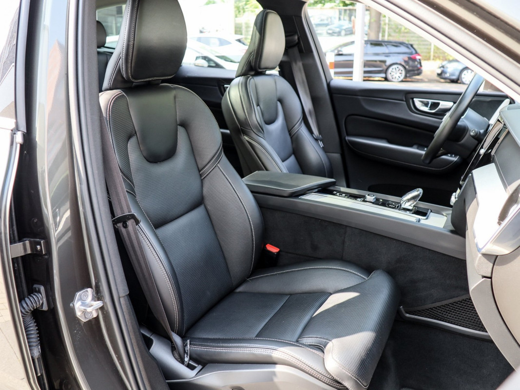 Volvo XC60 T8 AWD Recharge - SUV/Off-road - Grau - Gebrauchtwagen - Bild 7