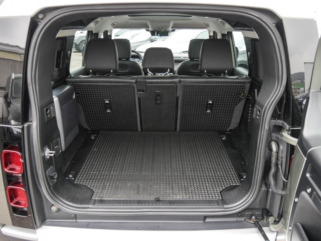 Land Rover Defender 110 D240 S - Winterpaket - Pano - AHK - SUV/Off-road - Grün - Gebrauchtwagen - Bild 15
