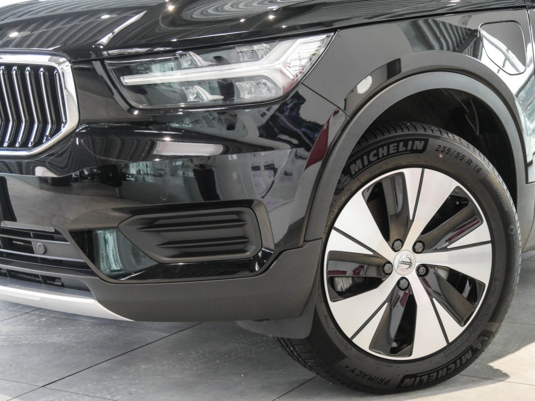 Volvo XC40 - SUV/Off-road - Schwarz - Gebrauchtwagen - Bild 6