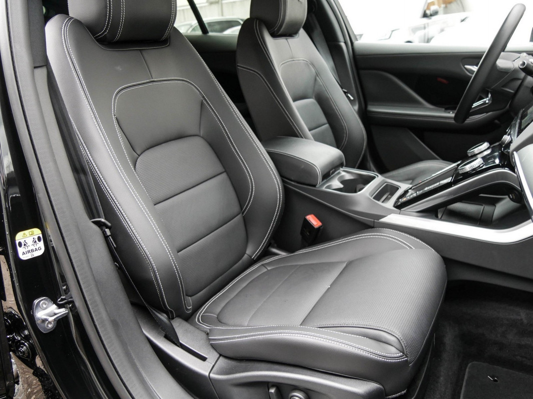 Jaguar I-PACE EV400 R-Dyn. SE UPE: 100.161,- inkl. Bereitstellungskosten - SUV/Off-road - Schwarz - Gebrauchtwagen - Bild 6