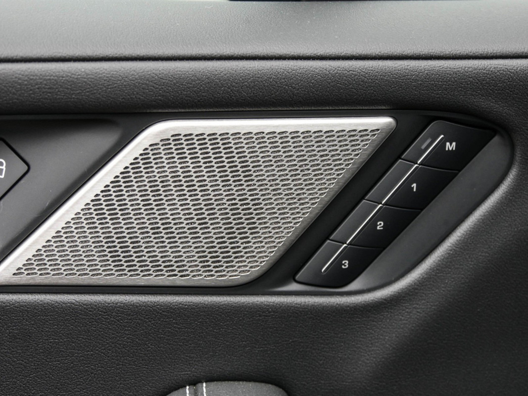 Jaguar I-PACE EV400 R-Dyn. SE UPE: 100.161,- inkl. Bereitstellungskosten - SUV/Off-road - Schwarz - Gebrauchtwagen - Bild 13