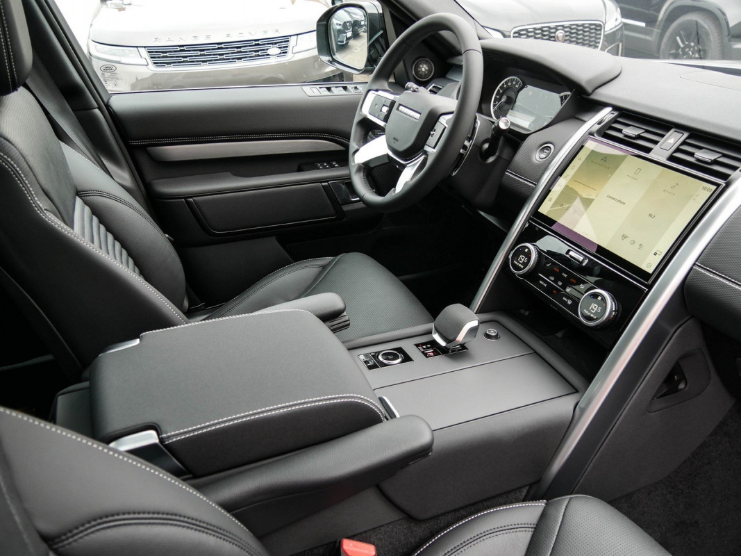 Land Rover Discovery D250 AWD R-Dynamic SE, AHK, Pano - SUV/Off-road - Grau - Gebrauchtwagen - Bild 3