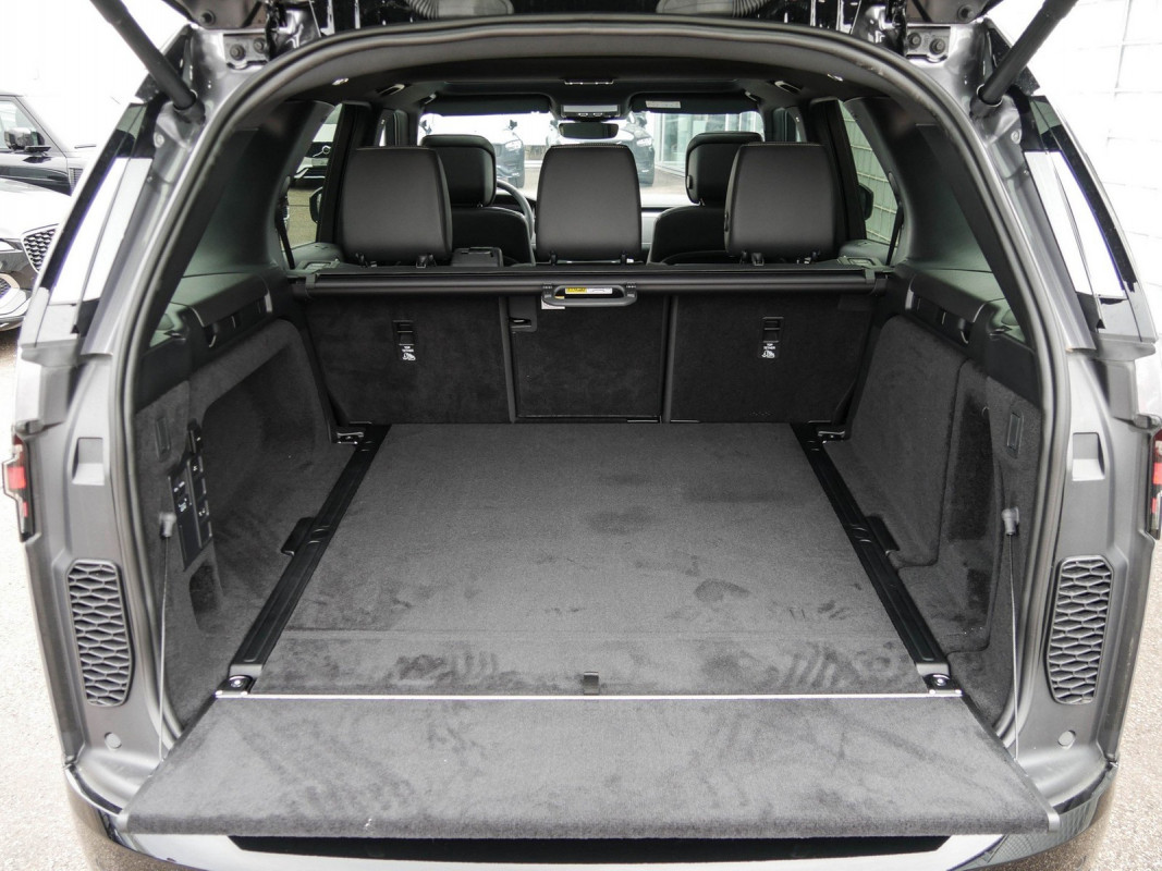 Land Rover Discovery D250 AWD R-Dynamic SE, AHK, Pano - SUV/Off-road - Grau - Gebrauchtwagen - Bild 15