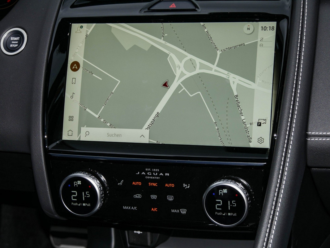 Jaguar E-PACE D200 R-Dynamic SE AWD - SUV/Off-road - Schwarz - Gebrauchtwagen - Bild 7