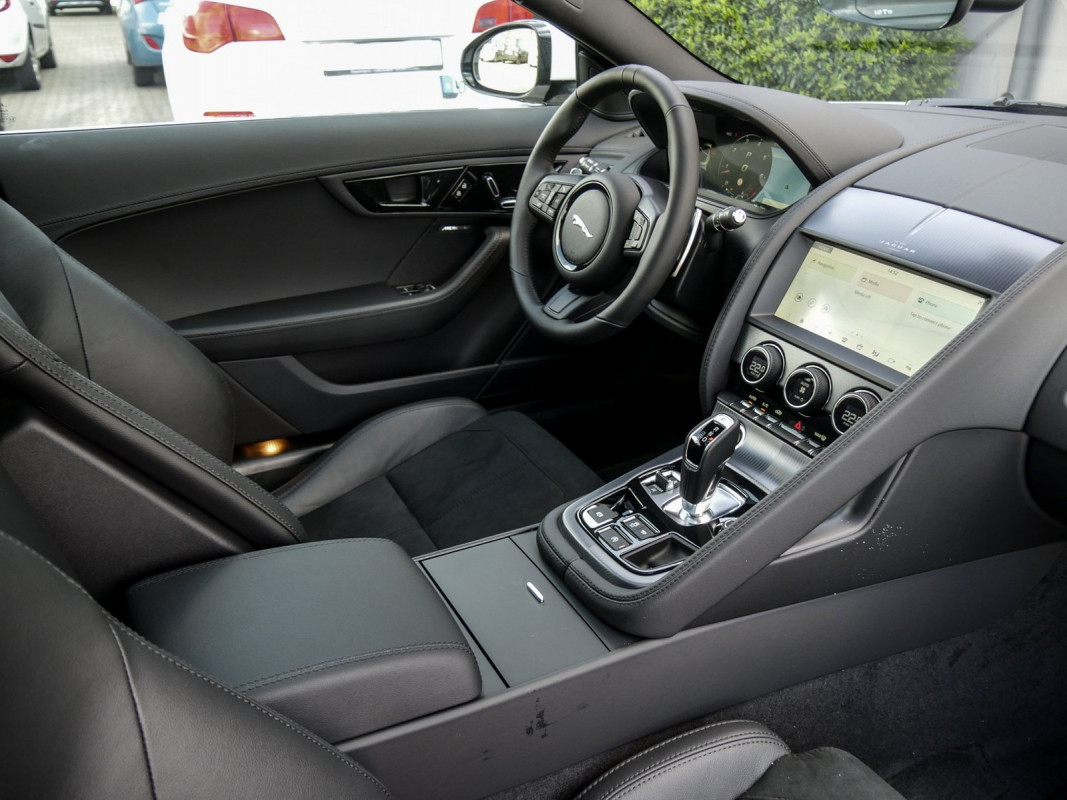 Jaguar F-TYPE Coupe - Sportwagen/Coupé - Weiss - Neuwagen - Bild 3