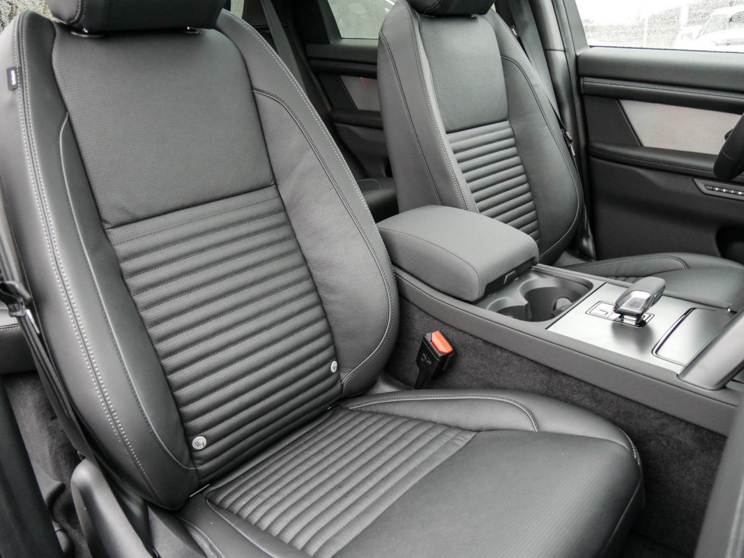 Land Rover Discovery Sport D200 AWD Dynamic SE - SUV/Off-road - Grau - Neuwagen - Bild 6