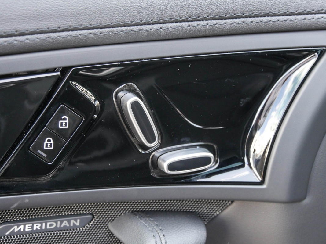 Jaguar F-TYPE P300 R-Dynamic Coupé - Sportwagen/Coupé - Schwarz - Neuwagen - Bild 13