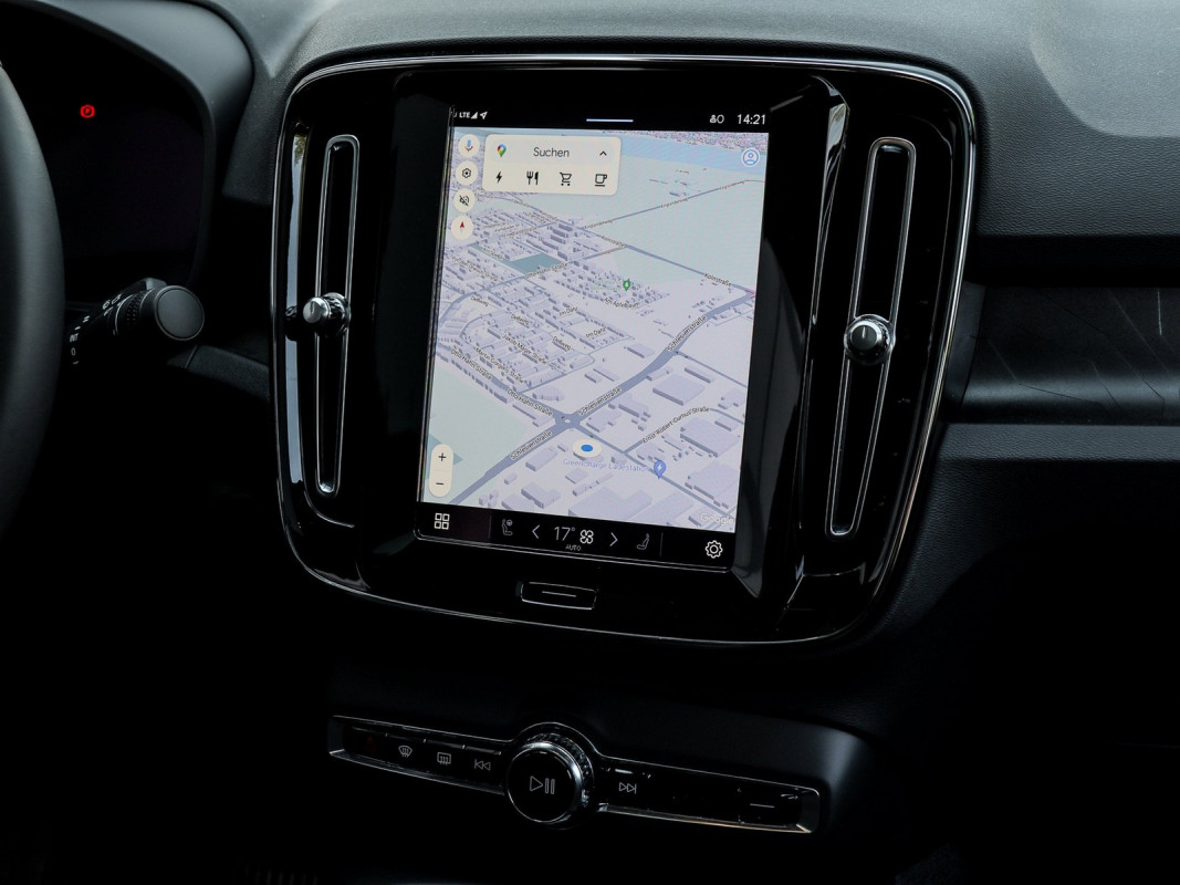 Volvo C40 Recharge Pure Electric 2WD - SUV/Off-road - Schwarz - Gebrauchtwagen - Bild 9