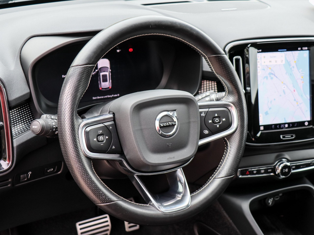 Volvo XC40 P8 Recharge - SUV/Off-road - Schwarz - Gebrauchtwagen - Bild 10