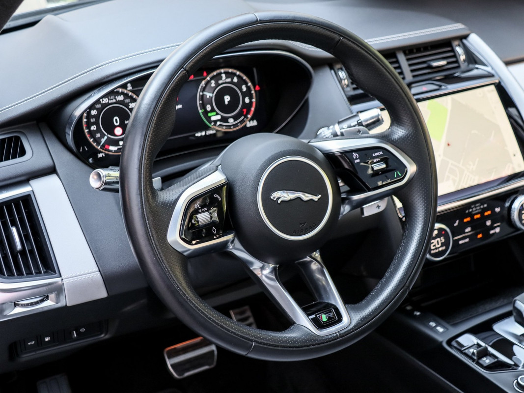 Jaguar E-PACE - SUV/Off-road - Blau - Gebrauchtwagen - Bild 8