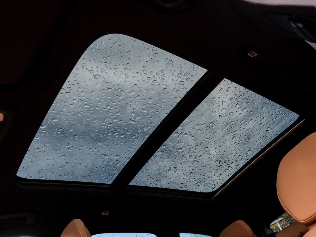 Volvo XC 60 B5 (B) AWD - SUV/Off-road - Blau - Gebrauchtwagen - Bild 13