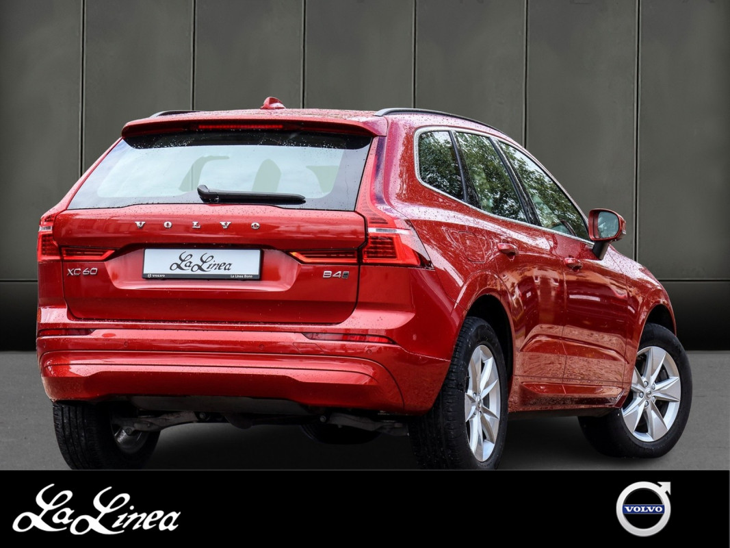 Volvo XC60 B4 Diesel AWD - SUV/Off-road - Rot - Gebrauchtwagen - Bild 2