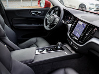 Volvo XC60 B4 Diesel AWD - SUV/Off-road - Rot - Gebrauchtwagen - Bild 3