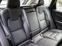 Volvo XC60 B4 Diesel AWD - SUV/Off-road - Rot - Gebrauchtwagen - Bild 5