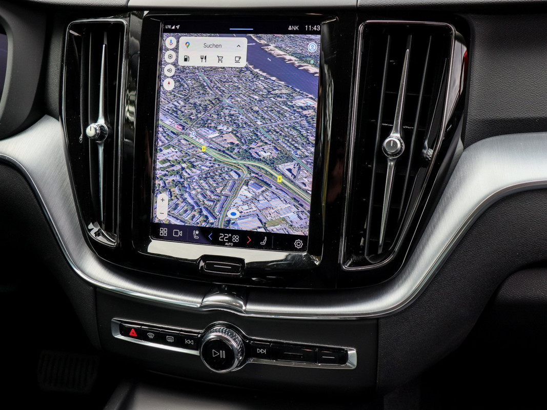 Volvo XC60 B4 Diesel AWD - SUV/Off-road - Rot - Gebrauchtwagen - Bild 9