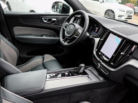 Volvo XC60 B4 Diesel AWD - SUV/Off-road - Weiss - Gebrauchtwagen - Bild 3